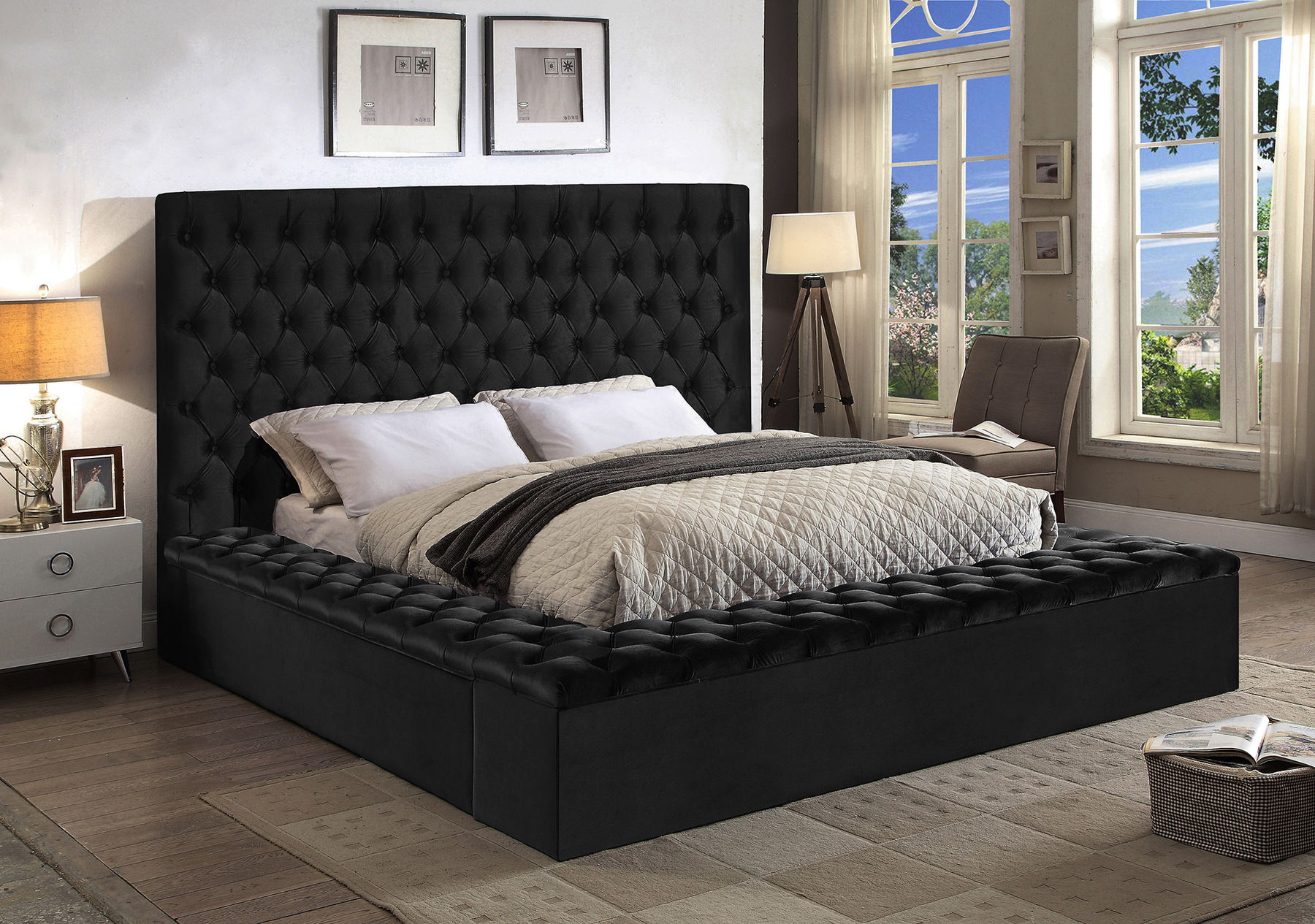 Decorative and Convenient Luxury Bedding