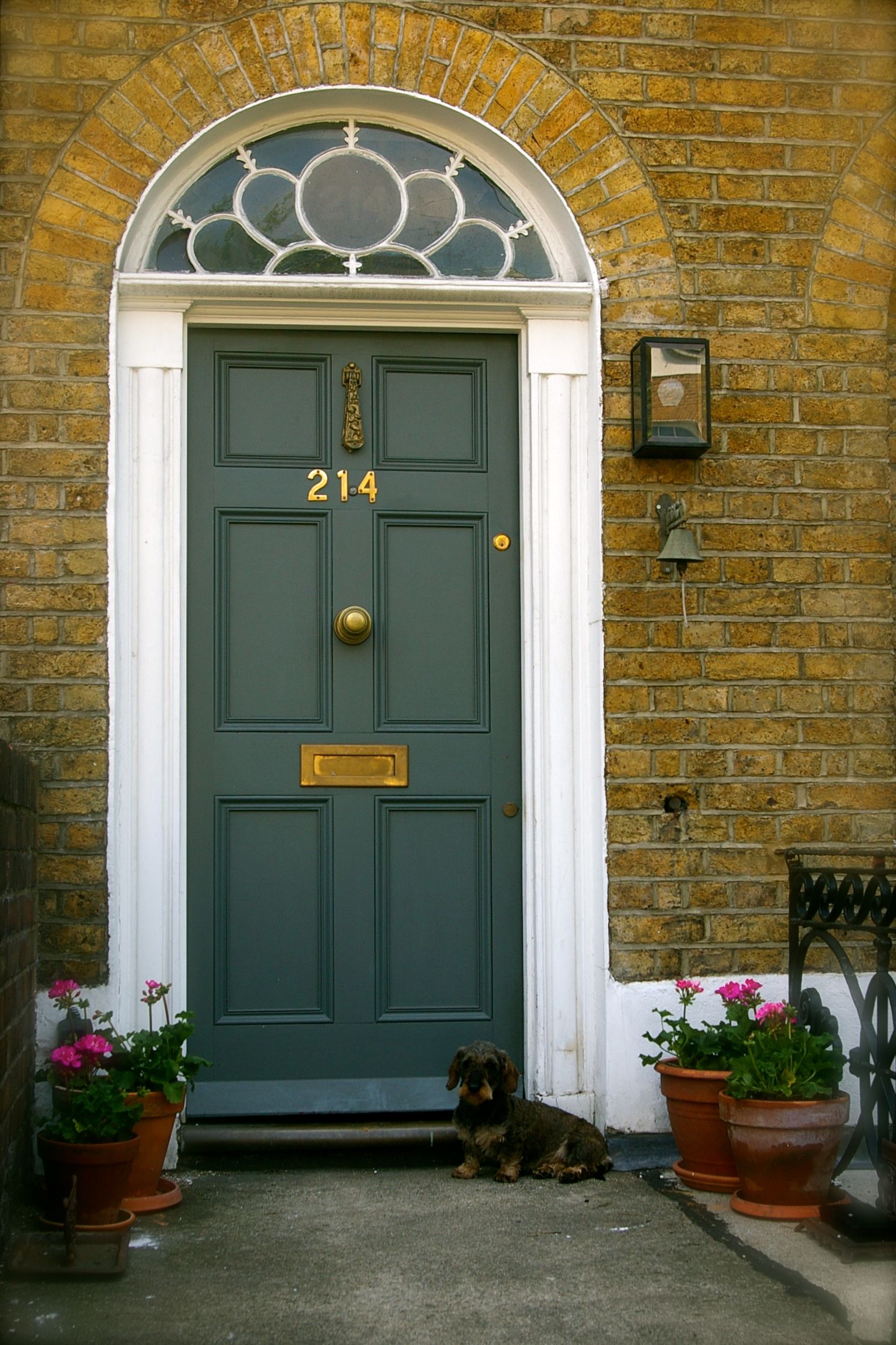 Tips on Choosing the Right Front Door for Your Home